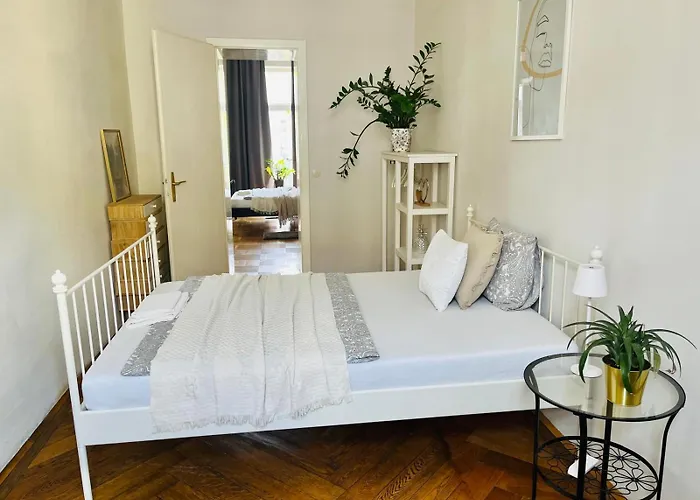 Beautiful Centre Apartment *